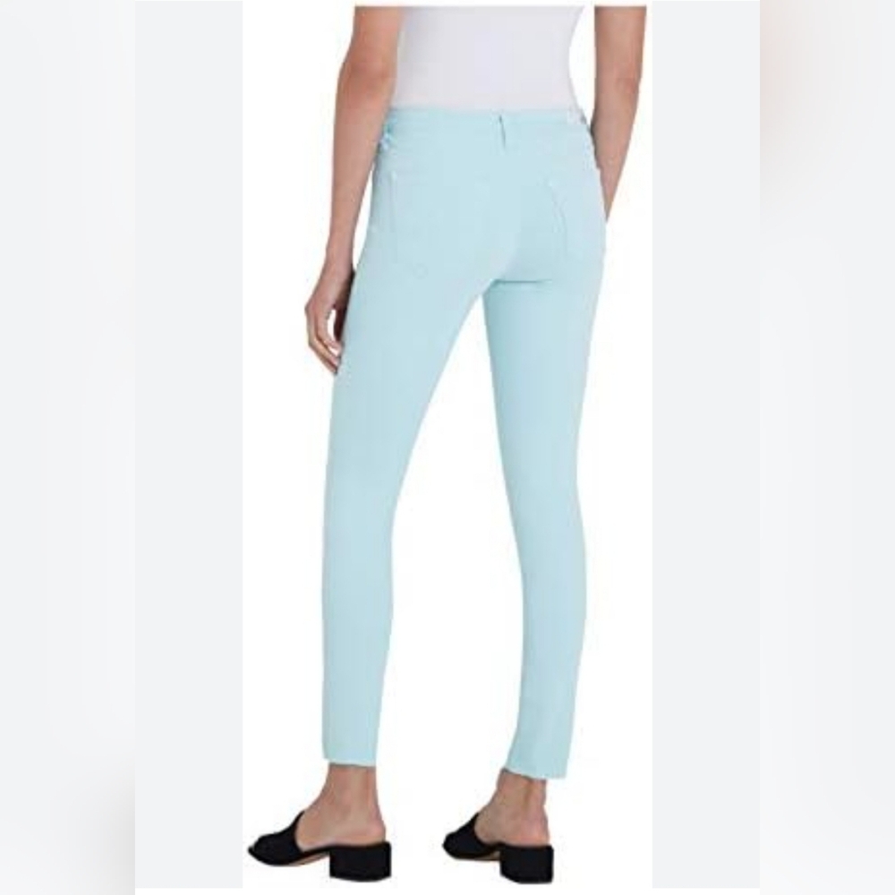 AG Adriano Goldschmied The Stilt Cigarette Leg Jeans Light Wash 28R Feminine - Picture 3 of 10